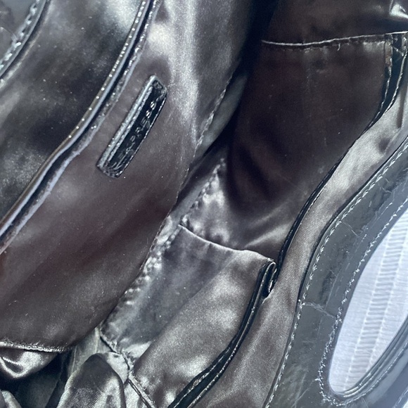 Express Y2K metal mesh hand bag. - Picture 6 of 13